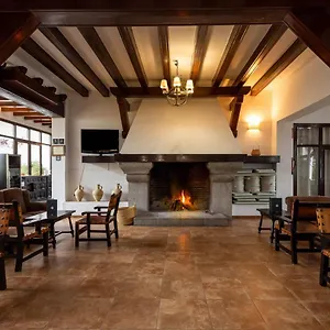 Tugasa Las Truchas Hotel